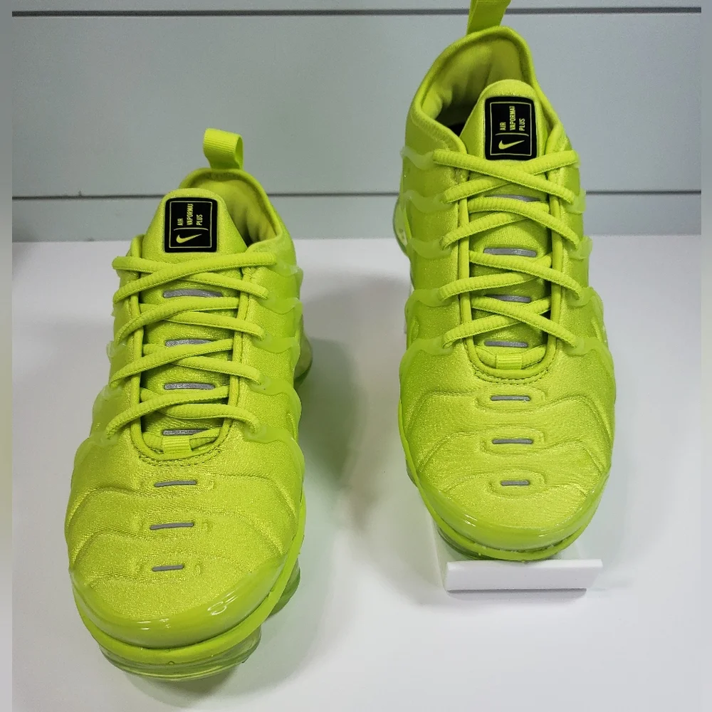 Nike Air VaporMax Plus Tennis Ball Neon Green Running Sneakers Size Women's 6.5
